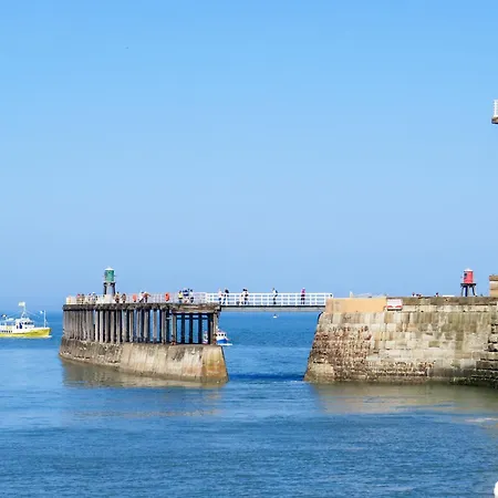 The Garth * 惠特比